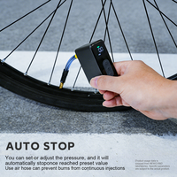 NEWO BL08-B Affiche la pression PSI/BAR en temps réel sur l'écran LED comme une mini pompe à air numérique pour une surveillance précise des pneus de vélo.