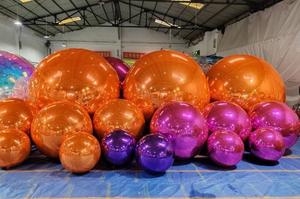 Bola de espejo plateada, bolas grandes y brillantes inflables, globo de fiesta de discoteca gigante, decoración de eventos de Navidad, esfera de espejo grande reflectante de PVC - Product Image 3