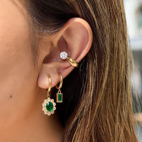 BinShuo Boucles d'oreilles pendantes tendance en acier inoxydable plaqué or 18 carats avec zircon vert et blanc en forme de fleur pour femme, étanches, pour usage quotidien