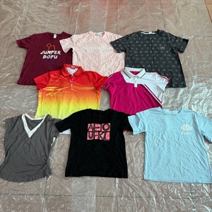 Abbigliamento di Seconda Mano, T-Shirt da Uomo, Vestiti Usati alla Moda per Uomini - Product Image 3