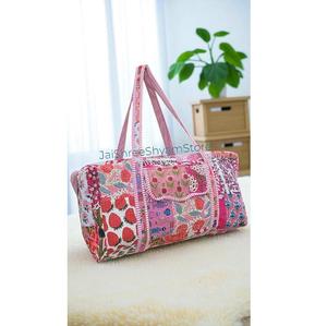 Sac de voyage matelassé en coton, grand sac de voyage fait main, léger, durable, en matière douce, idéal pour la salle de sport, le travail, les week-ends et les vacances - Product Image 1