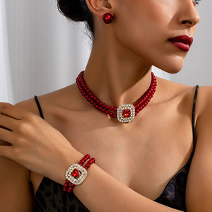 Wholesale Jewelry Set French Retro Multi-layer <b>Pearl</b> <b>Necklace</b> Female Bracelet <b>Necklace</b> <b>Earrings</b> - Product Image 1