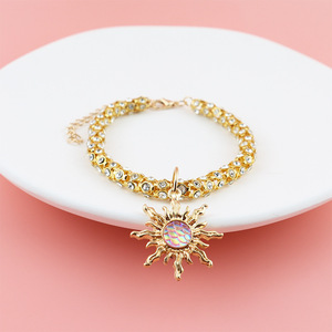 Elegant Baroque Sun Pearl <b>Pet</b> Necklace <b>Collar</b> Noble Accessory for Dogs and Cats for Summer and Winter Seasons - Product Image 2