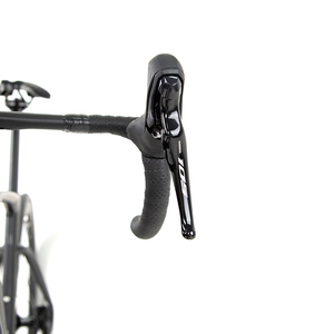 Vélo <span class=keywords><strong>de</strong></span> <span class=keywords><strong>route</strong></span> en <span class=keywords><strong>carbone</strong></span> CYCLONE avec composants <span class=keywords><strong>de</strong></span> vitesse 105/R7120-2*12 roues en aluminium frein à disque hydraulique vélo <span class=keywords><strong>de</strong></span> course sur <span class=keywords><strong>route</strong></span> - Product Image 3