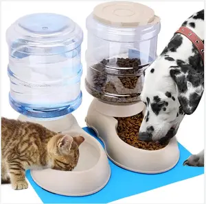 Distributore di cibo e acqua per animali domestici ad alta capacità più venduto alimentatore automatico rotondo per animali domestici