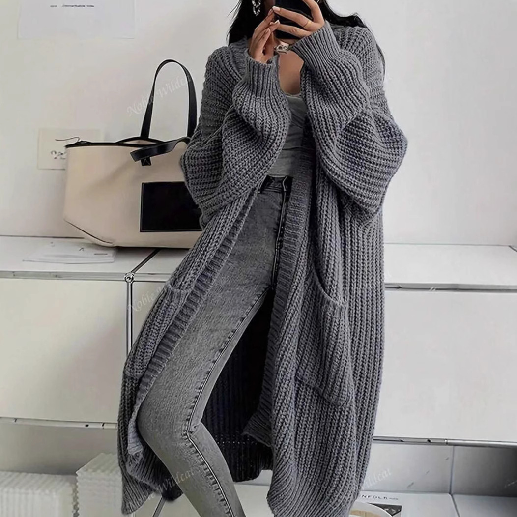 Gris oscuro