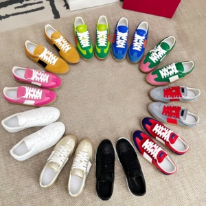 Zapatos casuales de lujo para hombre, con remaches de diseñador, de malla transpirable, estilo skate, de caña baja, zapatillas deportivas robustas - Product Image 3