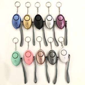 130DB Sirena Canción LED Portátil Emergencia SOS Seguridad Autodefensa Alarma Llavero Alarma <span class=keywords><strong>Personal</strong></span> para Mujeres Niños Ancianos - Product Image 2