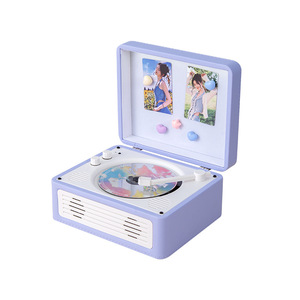 <span class=keywords><strong>Lecteur</strong></span> <span class=keywords><strong>CD</strong></span> magnétique rétro en bois, système musical de bureau, album Kpop, stéréo portable, cadeau d'anniversaire pour la maison ou le bureau - Product Image 1