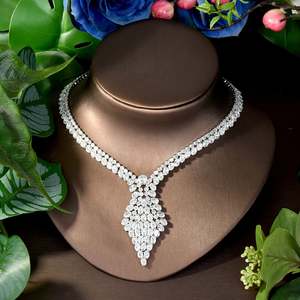 Ensemble d'accessoires de luxe discret CZ zircone un oeil collier réconfortant boucles d'oreilles mariée mariage cadeau fête S-140 - Product Image 4