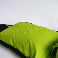 Sac banane sportif unisexe en nylon imperméable avec fermeture à cordon, décoration géométrique, forme carrée, taille 65 pouces, multifonctionnel pour