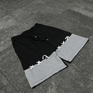 Shorts Bermuda pour homme à blocs de couleur avec ourlet à lacets et taille à cordon de serrage, décontractés, en molleton - Product Image 2