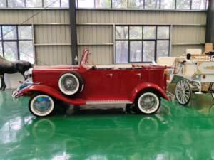 Adornado Classic Vintage Car 5-Seat Antique Retro con CE Electric Power - Product Image 2