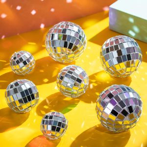 12 pièces de décorations de gâteau en forme de boule disco 4D argentées, différentes tailles, décorations de gâteau en forme de boule disco 4D, fournitures pour fête d'anniversaire vintage des années 70, SP302 - Product Image 5