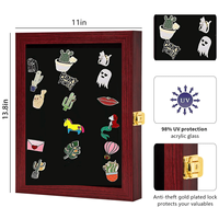 Cadre d'affichage de badge avec porte en acrylique de protection UV 98% pour les étiquettes de plage bijoux insignes 11*14 "vitrine de broche d'insigne