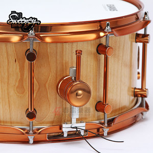 Tambourin <span class=keywords><strong>Doc</strong></span> Sweeney fait main en bois massif de bouleau, 14x7 pouces, avec accastillage en cuivre et Hawk - Product Image 4