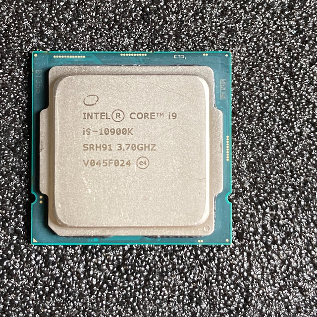 Brand New I9-10900K ES (QTB2) 3.3 GHz 10-Core 20-Thread CPU Processor (L2=2.5MB, L3=20MB, 125W, LGA 1200)