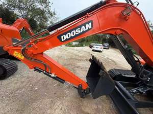 Doosan DX60 Flexible d'occasion pour les opérations urbaines en espace étroit Circulation élevée pour les DH60-7 multi-régions - Product Image 5