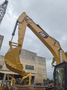 Excavadora de segunda mano, máquina excavadora de cadenas de 20 toneladas para sitios de excavación medianos, excavadora CAT 320GC usada de Caterpillar, Japón. - Product Image 4