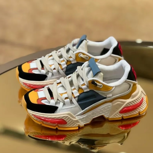 Lo Último en Moda: Zapatillas Retro Versátiles y Modernas con Cordones, Malla Transpirable, Suela Gruesa, Antiolor, Ligeras y de Lujo Casual - Product Image 1