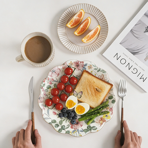 Assiettes en papier jetables à motif floral, durables, de 7 pouces de diamètre, 300g, 16 pièces par sac, pour les décorations de fête, de mariage, les dîners à la maison - Product Image 5