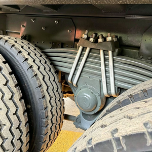 รถบรรทุก SINOTRUK HOWO NX 6x4 มือสอง เครื่องยนต์ดีเซลยูโร 5 371/380 แรงม้า เครื่องยนต์ Weichai รถบรรทุกหนักแบบเทท้าย พร้อมกล้องมองหลัง สำหรับงานเหมืองและก่อสร้าง - Product Image 5