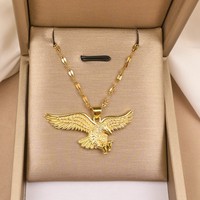 Collier pendentif aigle en cristal plaqué or, design ailes épanouies, chaîne maille forçat, bijoux hip-hop pour la mode masculine