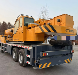 Grúa Hidráulica Usada Premium de 30 Toneladas con Pluma Principal de 35m y Brazo de 9m, Impulsada por Motor Weichai Nacional III - Product Image 5