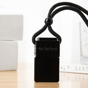 Diffuseur d'huiles essentielles pour voiture, flacon en verre de 8 ml de couleur noire, pendentif suspendu, désodorisant pour voiture, accessoire de voiture - Product Image 2