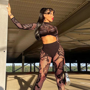 Set Sexy con Calze Lunghe Plissettate Elasticizzate e Pantaloni Aderenti Integrati per Donna - Product Image 2