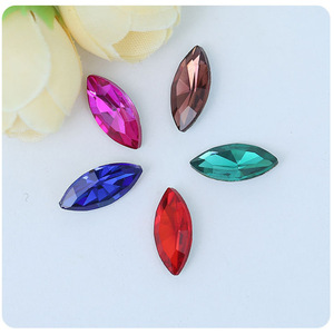 Strass Navette 12 Facettes Point Back Grade A pour Bijoux et Accessoires - Product Image 1