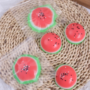 Juguetes de simulación de sandía redonda favoritos de los niños, con tacto cremoso, nuevos juguetes divertidos para amasar y aliviar el estrés. - Product Image 3