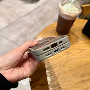 <span class=keywords><strong>Coque</strong></span> de Téléphone Élégante Motif Motard pour <span class=keywords><strong>iPhone</strong></span> 15 <span class=keywords><strong>Pro</strong></span> <span class=keywords><strong>Max</strong></span> - Housse de Protection Tendance Compatible avec <span class=keywords><strong>iPhone</strong></span> <span class=keywords><strong>11</strong></span> 12 13 14 15 16 - Product Image 4