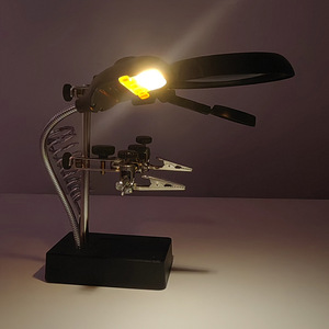 Loupe de bijoutier professionnelle avec support auxiliaire 2,5X 7,5X 10X, main d'aide pour la soudure et 6 lumières LED - Product Image 4