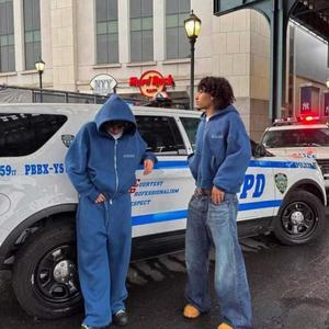 Conjunto de Sudadera con Capucha y Pantalones Anchos de Algodón 100% Pesado Estilo Urbano Personalizado con Cremallera y Pedrería para Hombre - Product Image 3