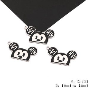 Colgante de aleación con cabeza de Mickey Mouse, aleación de zinc, temática de dibujos animados, accesorios de joyería DIY, adorno para llavero, regalo unisex - Product Image 5