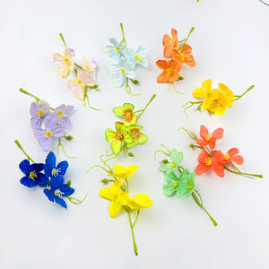 Guirlande de fleurs artificielles papillon 15 cm en plastique, pour coiffure DIY, décoration de mariage et de maison, style pastoral - Product Image 1