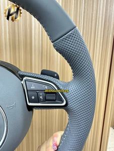 Volant sport en cuir perforé et fibre de carbone avec couleur personnalisée pour <span class=keywords><strong>Audi</strong></span> Q8 SQ8 <span class=keywords><strong>A3</strong></span> A4 A5 A6 A7 S3 S4 RS3 RS5 RS6 RS7 - Product Image 4