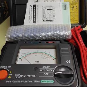 Testeurs d'isolation haute tension numériques Kyoritsu 3122B 5000V - Product Image 1