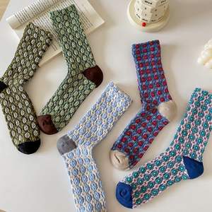 بيع بالجملة-جوارب زهرية للنساء من الجاكار والخريف والشتاء والزهور الفيروزي والأرجواني - Product Image 1