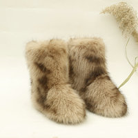 Bottes de neige mi-mollet en tissu de coton couleur unie pour femme, collection Printemps 2026, vente en gros fabricant, chaudes et durables pour l'extérieur
