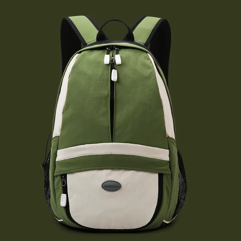 Manufacturers Direct Casual Fashion Student Backpack Outdoor Waterproof Travel Backpack