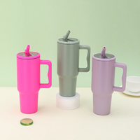 2025 vente chaude boisson étanche en acier inoxydable personnalisée directement couvercle tasse de voyage vide 40oz gobelet avec poignée et paille pliante