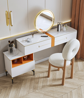 Meubles de maison au design moderne Chaise de salle à manger en laine d'agneau et bois à assise souple pour le salon et l'hôtel
