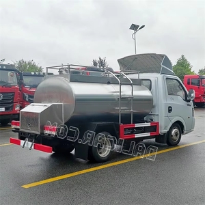 Dongfeng 4X2 <strong>Mini</strong> <strong>Milk</strong> <strong>Tanker</strong> <strong>Truck</strong> Small 2m&sup3; Loading 2000L Tra - Product Image 6