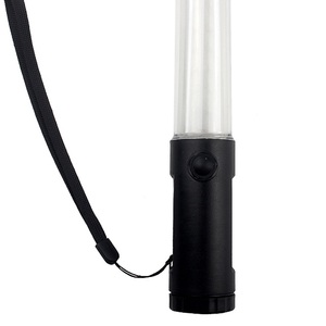 CITICITY กระบองจราจร LED อเนกประสงค์ขนาด 10 นิ้ว - กระบองนิรภัยสีน้ำเงินและสีแดงพร้อมฐานแม่เหล็กและสายคล้อง - Product Image 5
