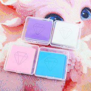 LS 2.56 Pulgadas 5D Accesorios de Pegamento para Pintura de Diamantes, Pegamento de Diamantes Súper Adhesivo Cuadrado para Estirar y Sujetar, Arcilla de Colores DIY - Product Image 4