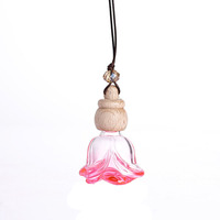Flacon de parfum en verre coloré en forme de rose de 8 ml, diffuseur d'huiles essentielles parfumées avec couvercle en bois pour désodorisant de voiture