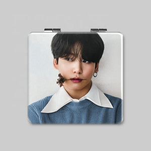 Оптовая продажа, KPOP Idol Bangtan Boys, Монохромное всплывающее двухстороннее складное квадратное портативное зеркало для макияжа - Product Image 3