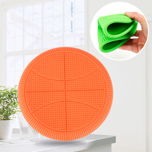 Juguete Interactivo para Perros, Disco Volador de Entrenamiento para Exteriores, Resistente a Mordidas, de Goma Redonda con Diseño de Baloncesto, Juguetes Masticables Suaves de TPR - Product Image 4